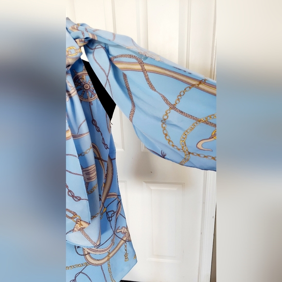 Beautiful silk blouse with shawls tie collar sleeves size 8 in baby blue - Picture 6 of 6